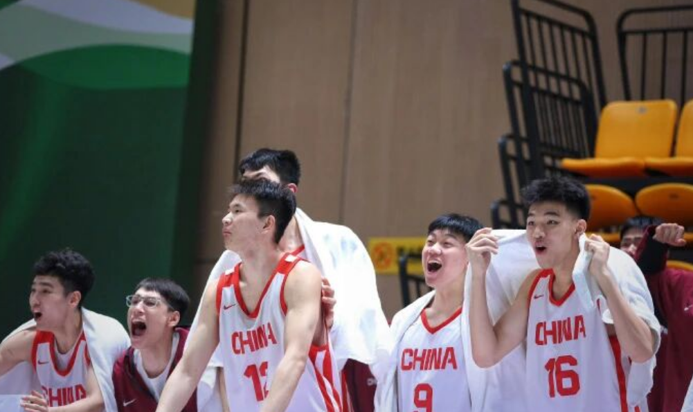 米兰体育CBA：广东B类合同注册徐杰，洛夫顿曝出离开原因，山东第二外援出炉，辽宁两小将正式登陆联赛